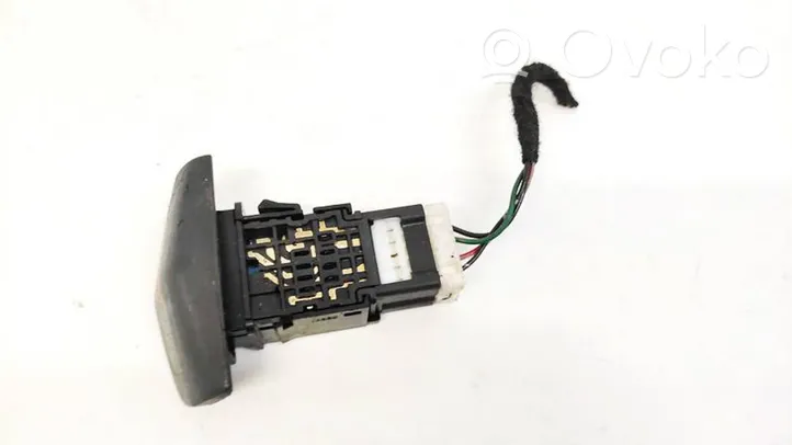 Nissan Primera Hazard light switch 06016