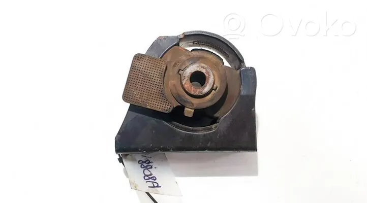 Toyota Avensis T270 Supporto di montaggio del motore avb7590