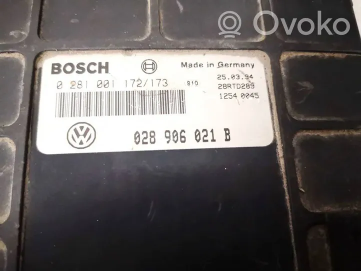 Volkswagen PASSAT B4 Centralina/modulo del motore 028906021b