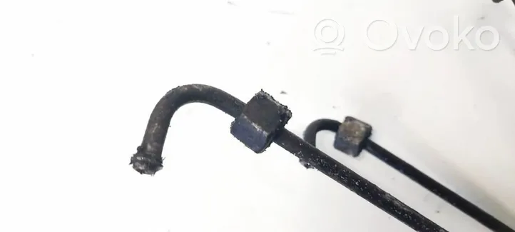 Audi A4 S4 B6 8E 8H Tuyau d'alimentation conduite de carburant 