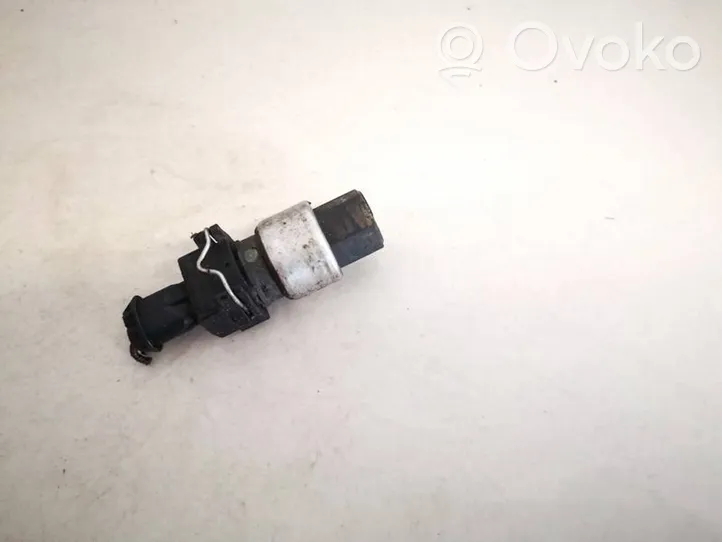 Volvo V50 Air conditioning (A/C) pressure sensor 
