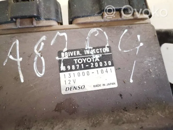 Toyota Avensis Verso Sterownik / Moduł wtrysków 8987120030