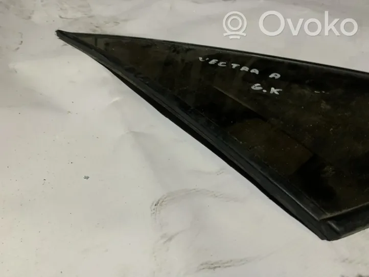 Opel Vectra A Rear side window/glass 