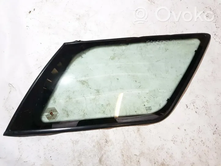 Ford Scorpio Rear side window/glass 