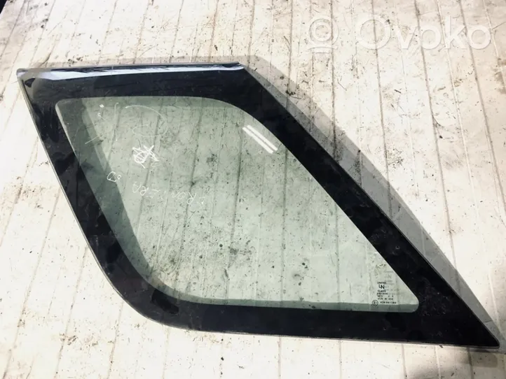 Opel Frontera A Rear side window/glass 