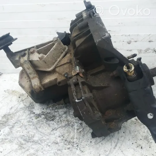 Renault Clio I Manual 5 speed gearbox jb1046