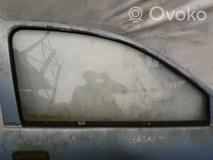 Opel Corsa B Etuoven ikkunalasi, neliovinen malli 