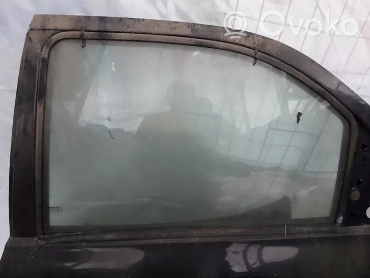 Ford Mondeo MK I aizmugurējo durvju stikls 