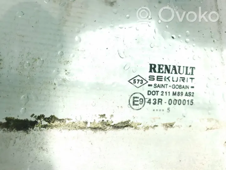 Renault Laguna I Vetro del finestrino della portiera posteriore 