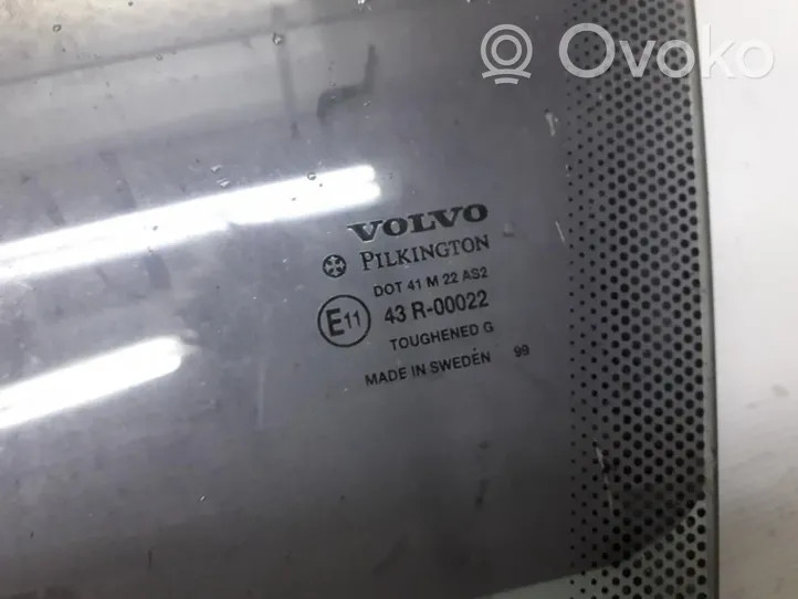 Volvo C70 Front door window glass four-door 