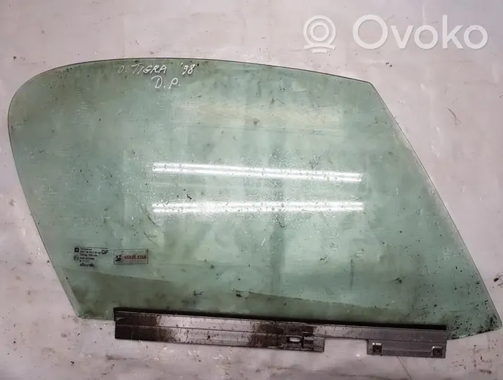 Opel Tigra A Vitre de fenêtre porte avant (4 portes) 