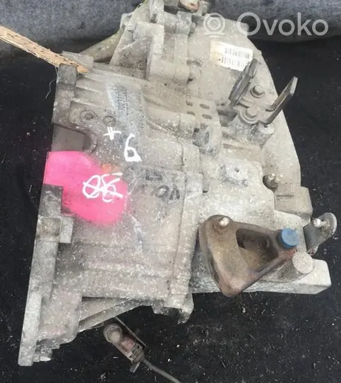 Volvo V70 Mechaninė 5 pavarų dėžė 1023822