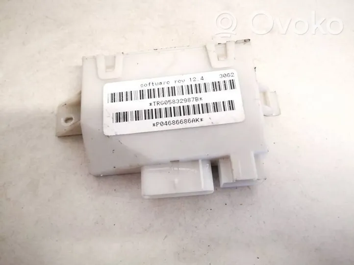 Jeep Grand Cherokee (WK) Oven ohjainlaite/moduuli p04686686ak