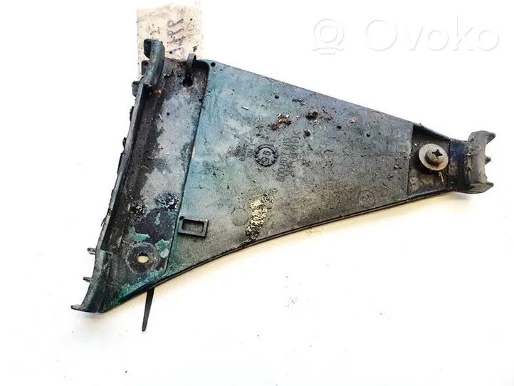 Audi A4 S4 B5 8D Soporte de montaje del parachoques trasero 8d0807483