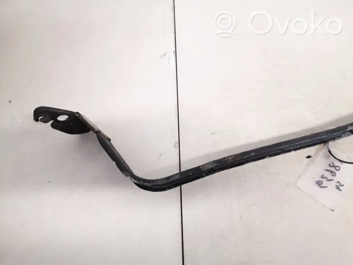 Volvo V50 Fuel tank mounting bracket 