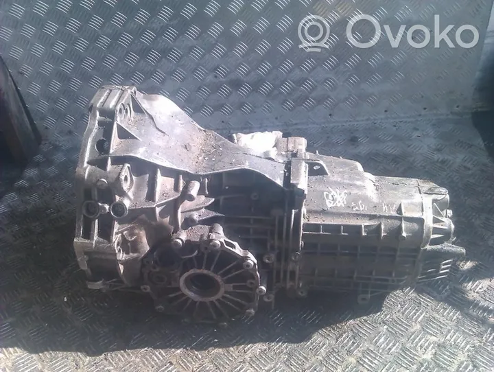 Audi A4 S4 B5 8D Mechaninė 5 pavarų dėžė DDU