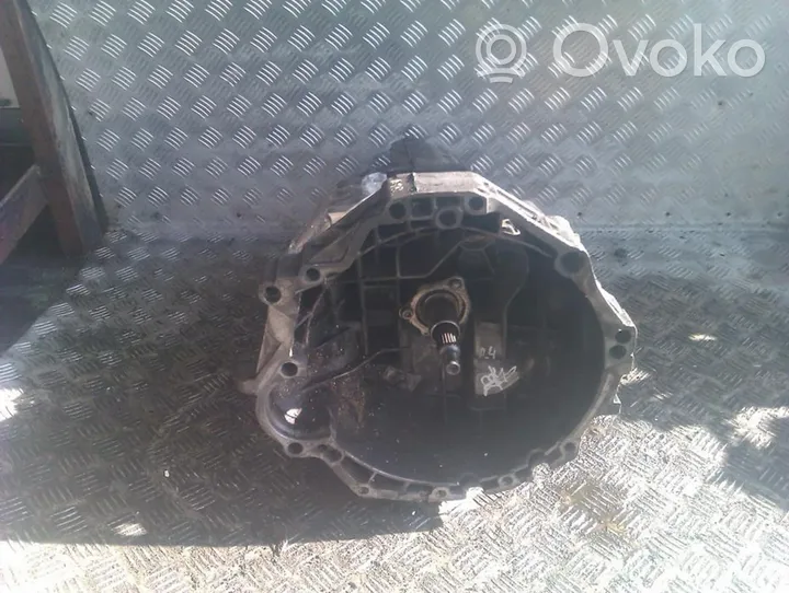 Audi A4 S4 B5 8D Mechaninė 5 pavarų dėžė DDU