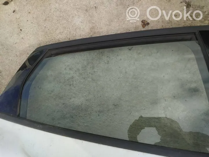 Volvo V40 Vitre de fenêtre porte arrière 