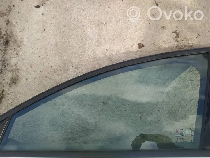 Volvo V40 Vetro del finestrino della portiera anteriore - quattro porte 