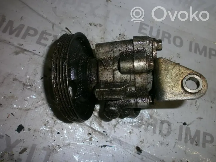 Mazda Xedos 6 Pompe de direction assistée C00332600B