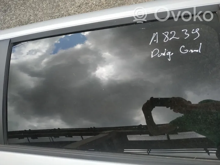 Dodge Grand Caravan aizmugurējo durvju stikls 