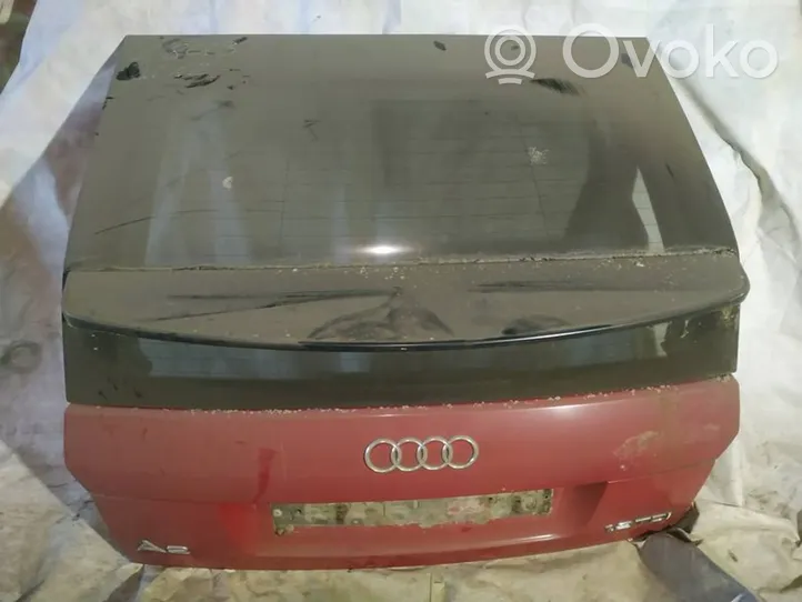 Audi A2 Tylna klapa bagażnika raudonas