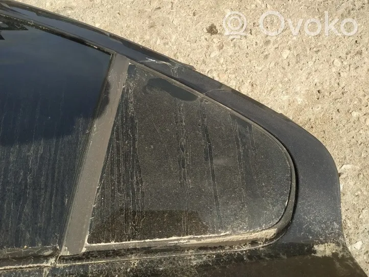 Volvo S60 Ventanilla de ventilación de la puerta trasera 