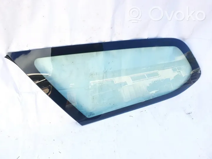 Ford Focus Rear side window/glass 