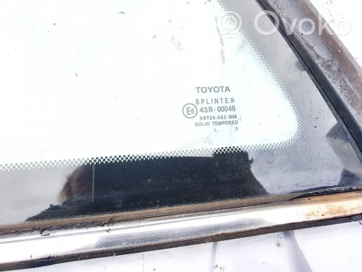 Toyota Avensis T250 Rear side window/glass 