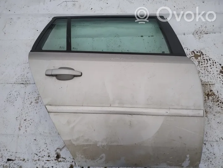 Opel Vectra C Задняя дверь pilkos
