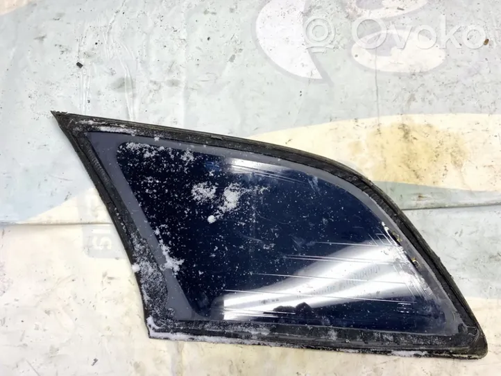 Toyota Avensis T250 Rear side window/glass 43r00048