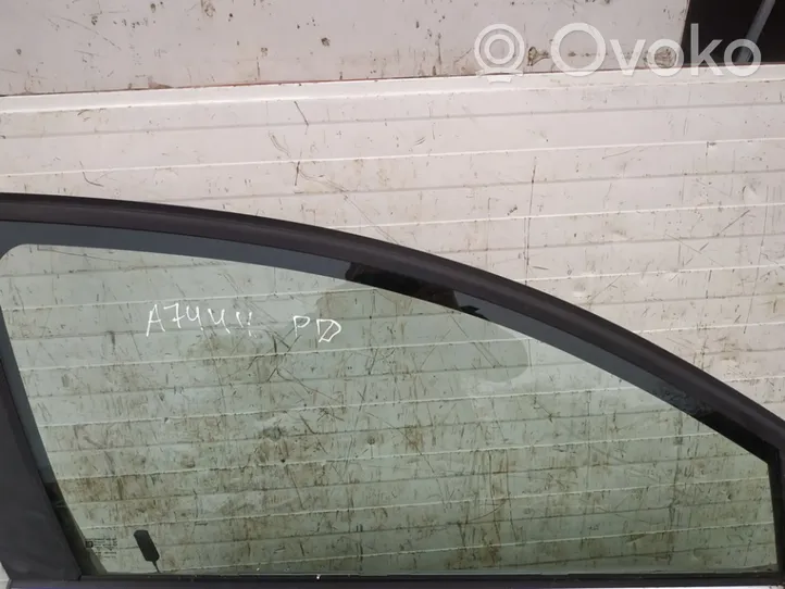 Opel Vectra C Vetro del finestrino della portiera anteriore - quattro porte 