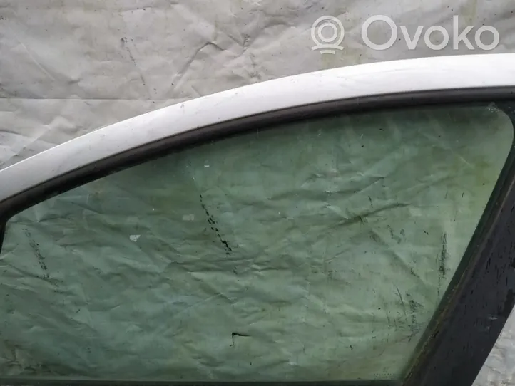 Peugeot 307 Etuoven ikkunalasi, neliovinen malli 
