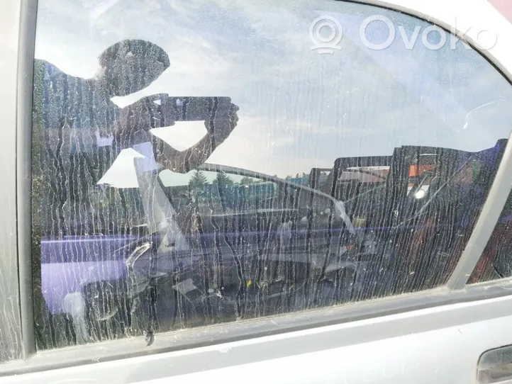Peugeot 406 Takaoven ikkunalasi 