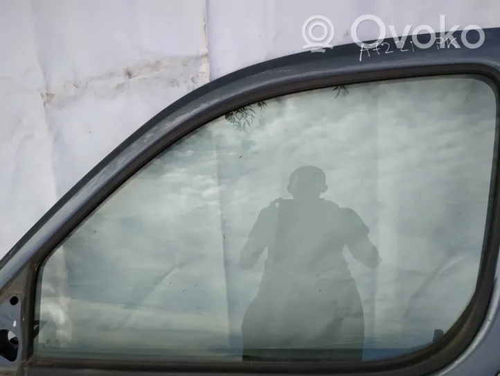 Peugeot Partner Etuoven ikkunalasi, neliovinen malli 