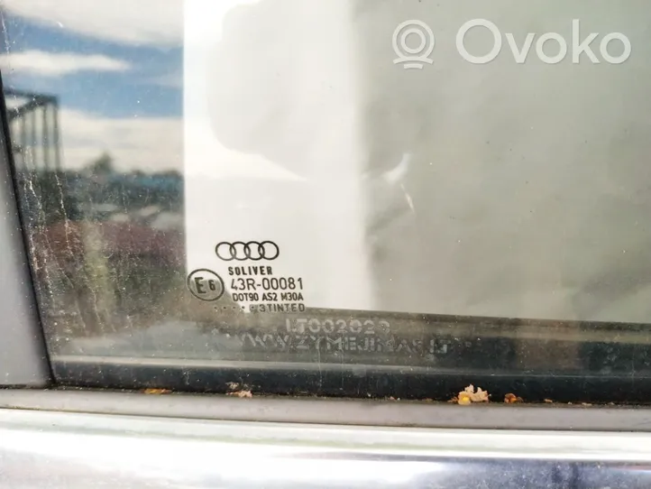 Audi A4 S4 B6 8E 8H Szyba drzwi tylnych 