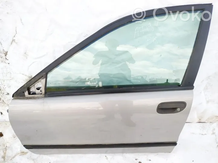 Volvo S40, V40 Drzwi przednie pilkos