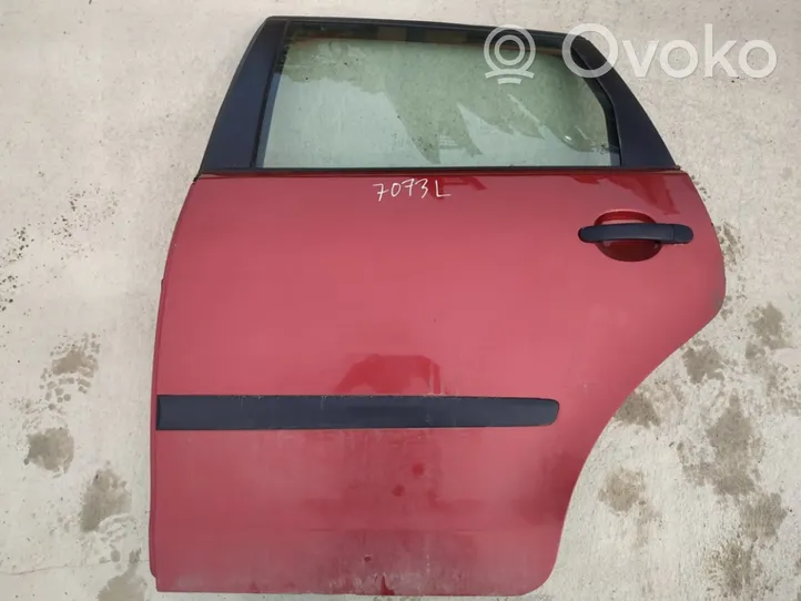 Volkswagen Polo IV 9N3 Drzwi tylne raudonos