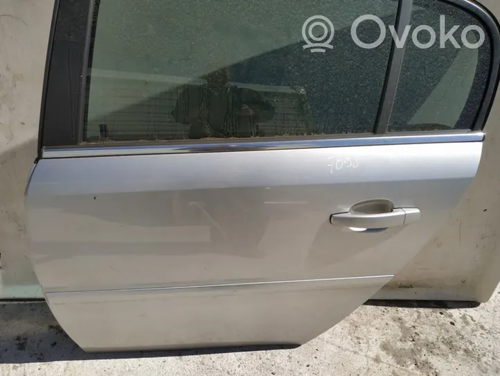 Opel Signum Aizmugurējās durvis pilkos