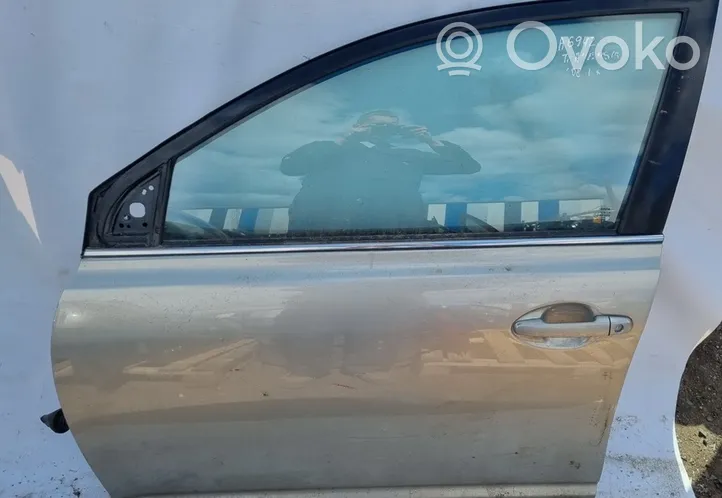 Toyota Avensis T250 Tür vorne pilkos