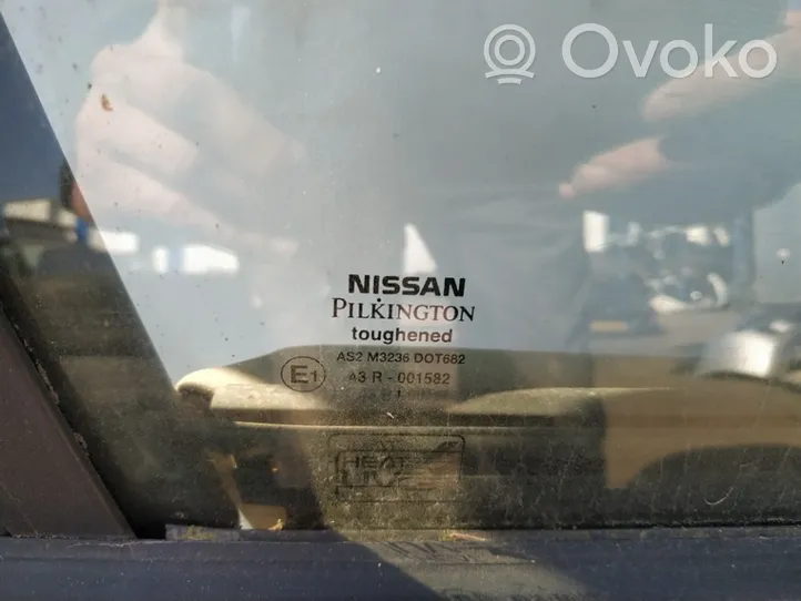 Nissan Almera N16 Etuoven ikkunalasi, neliovinen malli 