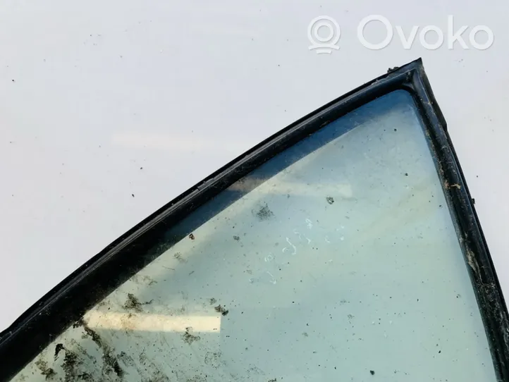 Toyota Avensis T250 Rear vent window glass 