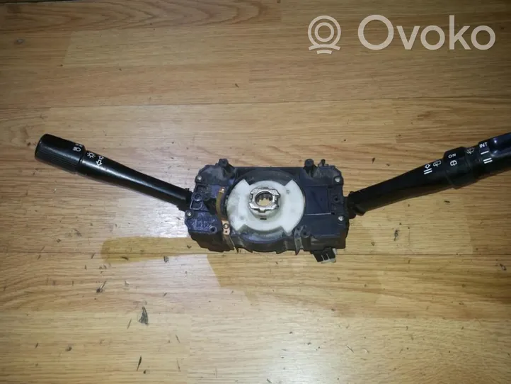 Honda Civic Leva/interruttore dell’indicatore di direzione e tergicristallo m12107