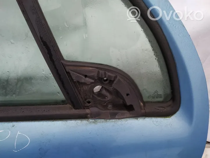 Citroen C3 Front door vent window glass four-door 