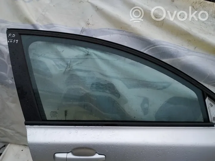 Volvo V50 Front door window glass four-door 