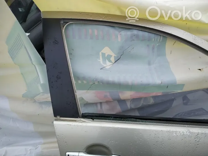 Mitsubishi Outlander Etuoven ikkunalasi, neliovinen malli 