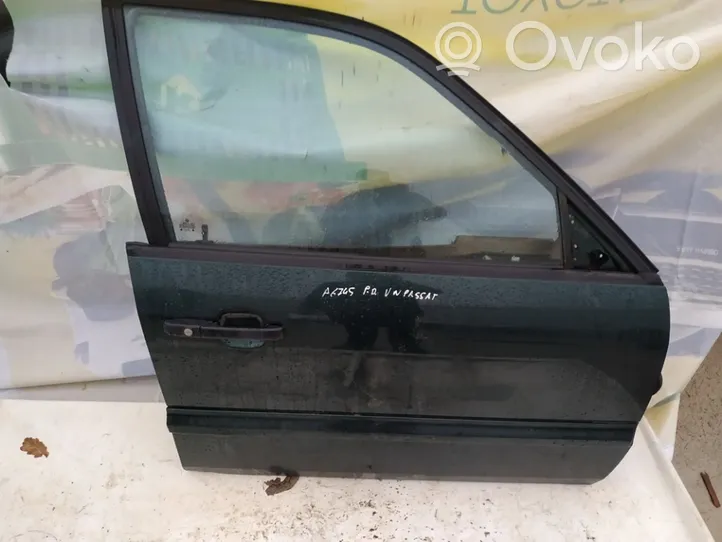 Volkswagen PASSAT B4 Front door 