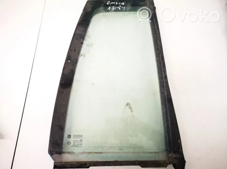 Opel Omega B1 Rear vent window glass 