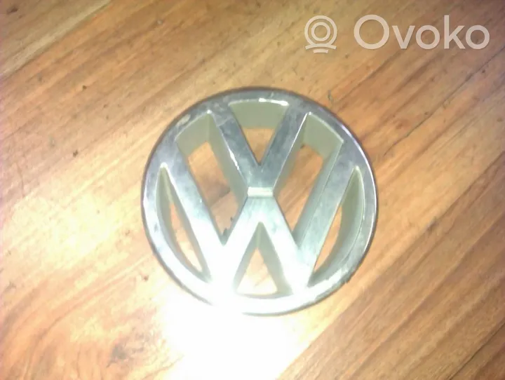 Volkswagen Golf III Mostrina con logo/emblema della casa automobilistica 3a0853601