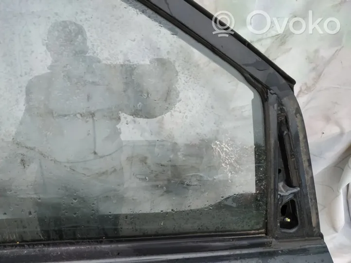 Toyota Avensis Verso Front door window glass four-door 